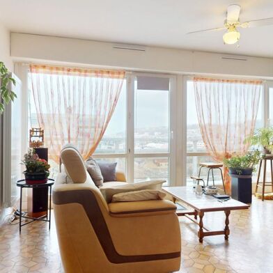 Appartement 4 pièces 138700 €