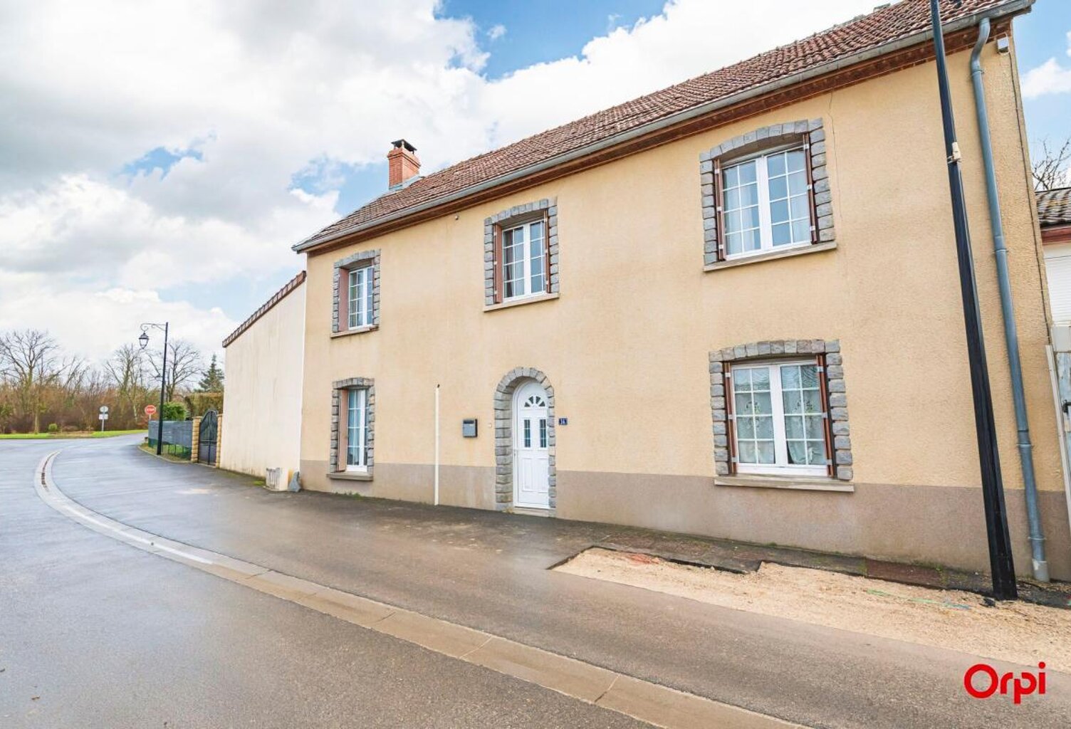 Maison À Vendre — photo 1