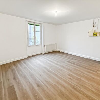Appartement 1 pièces 733 €