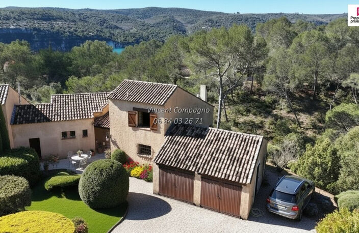 Maison en bordure du lac d'Esparron — photo 2