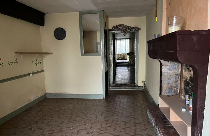Maison de 63 m2 à Le vigeant  , 2 chambres , jardin de 580 m2 avec grange — photo 2