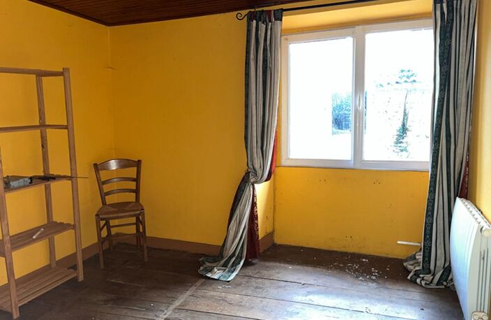 Maison de 63 m2 à Le vigeant  , 2 chambres , jardin de 580 m2 avec grange — photo 5