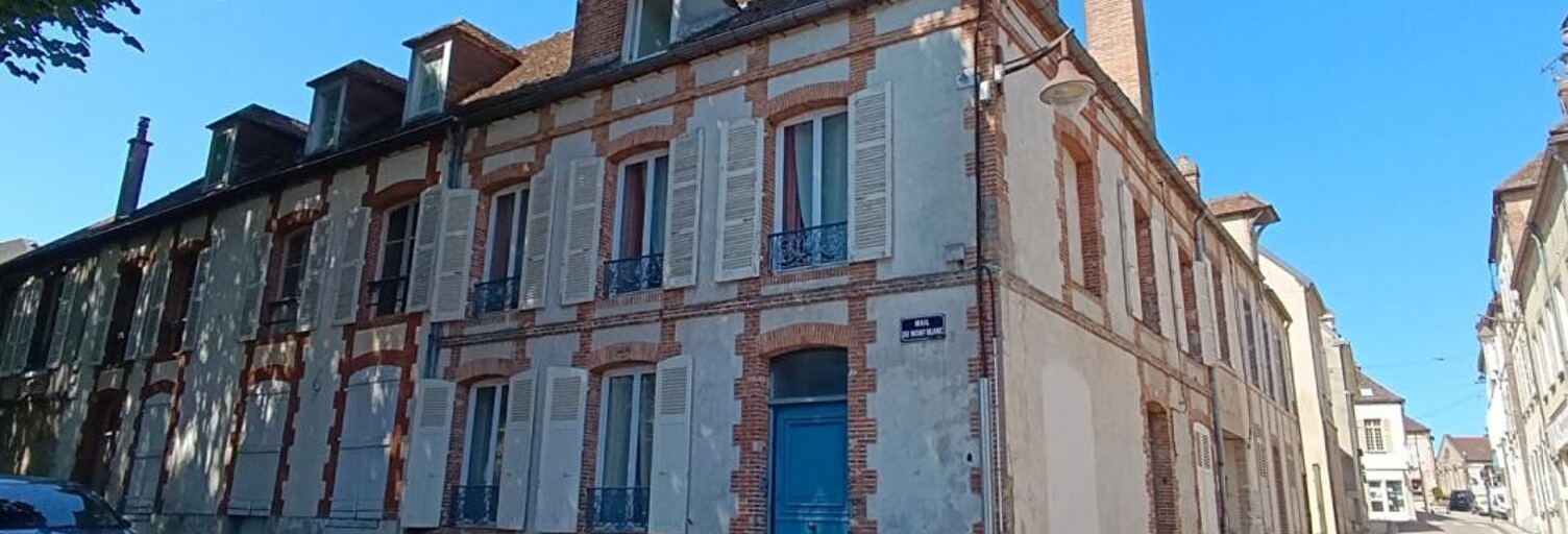 Maison 9 Pièces 201 m² à vendre à Sézanne (51120)