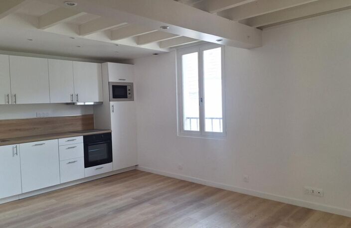 Appartement 3pièces Duplex Rénové - Centre Ville Chevreuse — photo 3