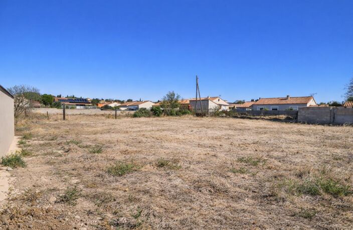 Terrain constructible hors lotissement 785 m² — photo 2
