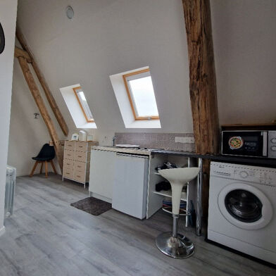 Appartement 1 pièces 350 €