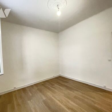 Appartement 2 pièces 180000 €