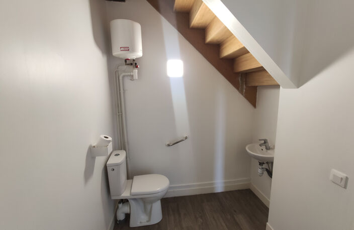Local professionnel à Baule 70 m2 — photo 4