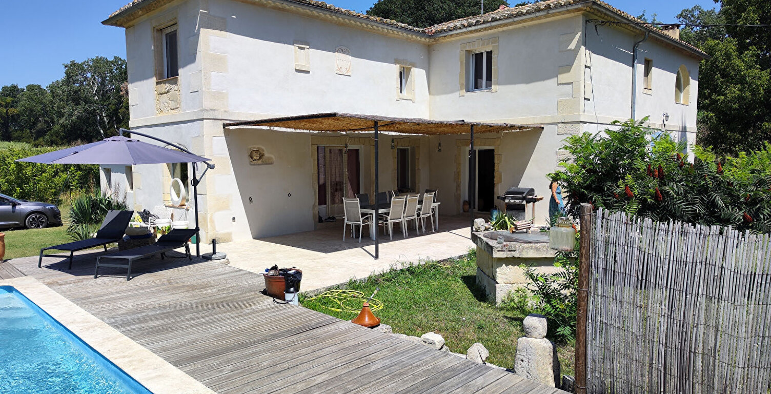 Mas rénové T6 - Piscine - Terrain de 2900m2 - — photo 1