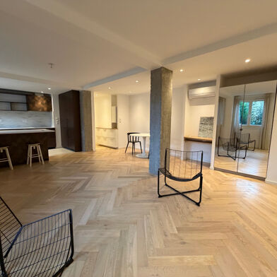 Appartement 2 pièces 890 €