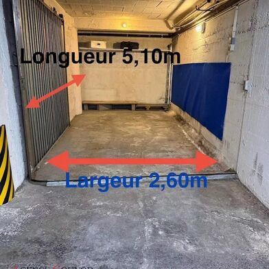 Garage  65000 €