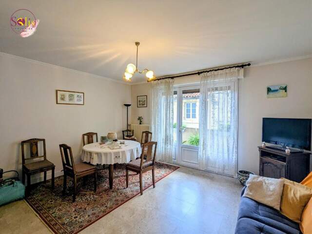 Appartement 4 pièces 81 m² à Cognac — photo du bien