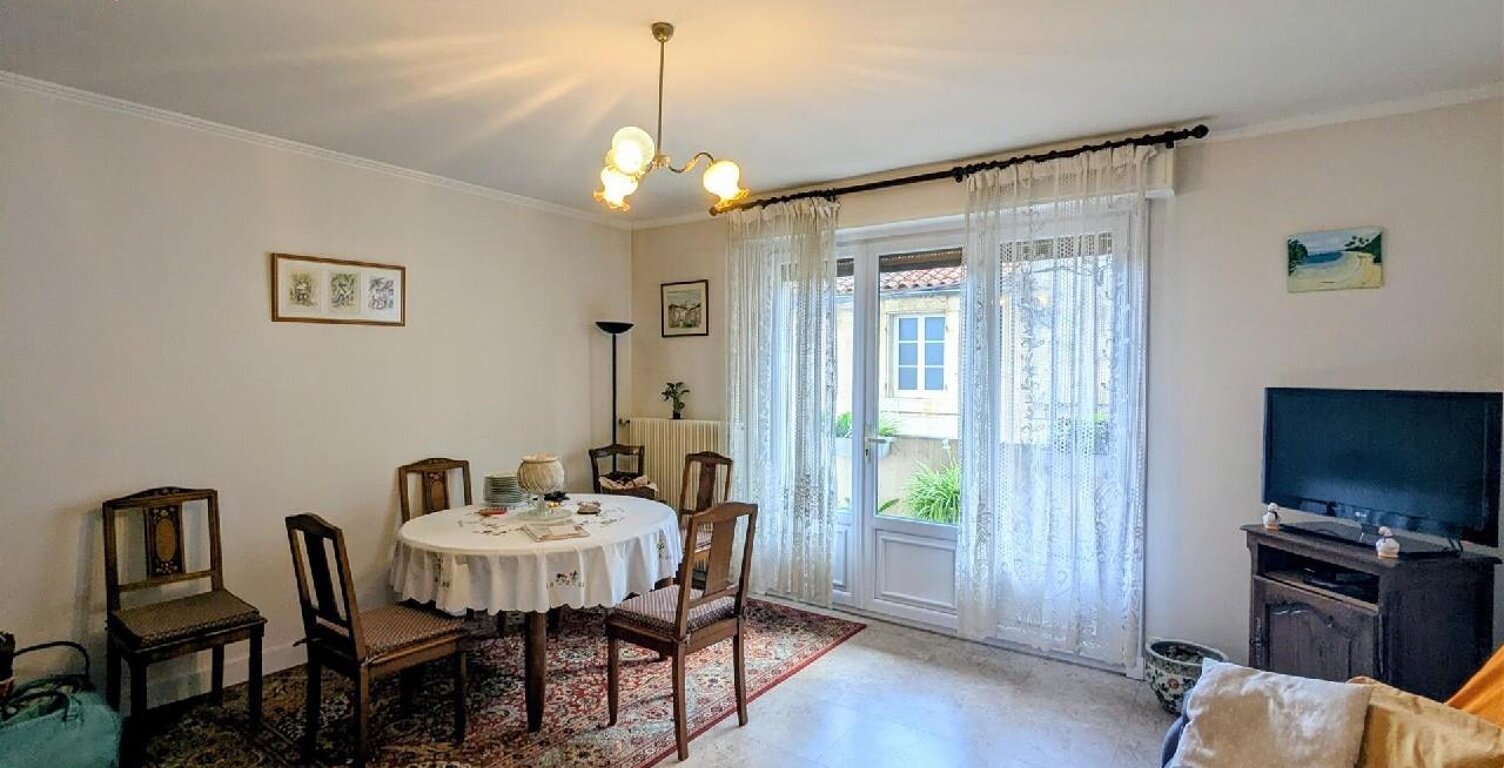 Vente appartement 4 pièces 81 m² Cognac (16100) — photo 1