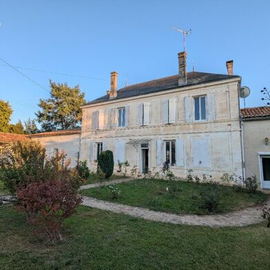 Maison 10 pièces 445200 €