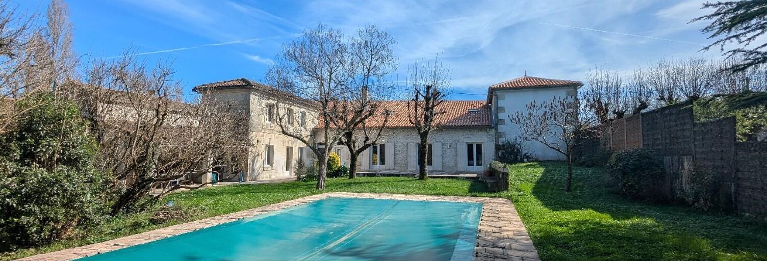 Maison 12 Pièces 390 m² à vendre à Cognac (16100)