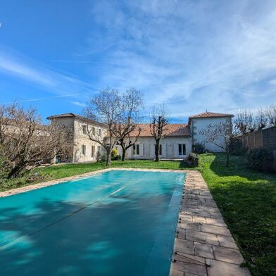 Maison 12 pièces 676000 €