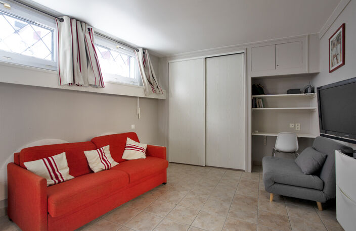 STUDIO AVEC PATIO — photo 4