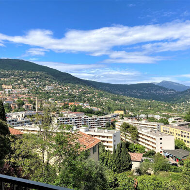 Appartement 4 pièces 1299 €