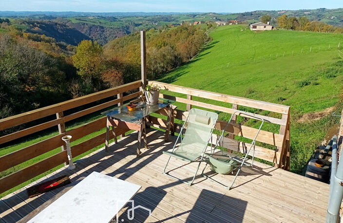 15 Km CONQUES- BEAU CORPS DE FERME -140 m2-1,6 Ha- — photo 3