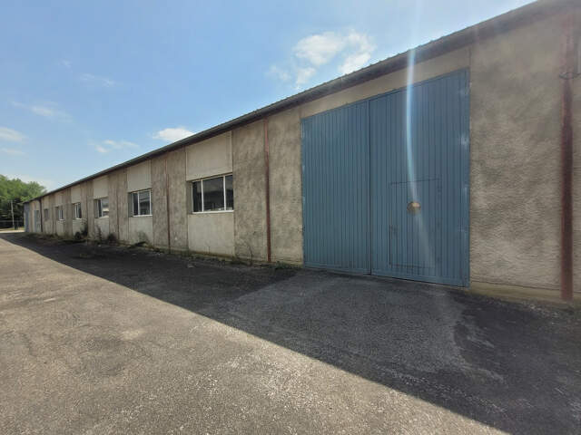 Local d'activité proche d'ALBIAS 1112 m2 — photo du bien