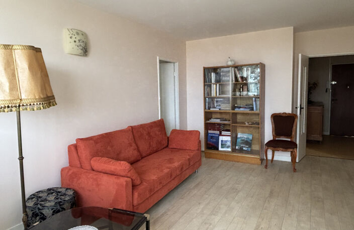 APPARTEMENT T4 - PROCHE RICM — photo 2