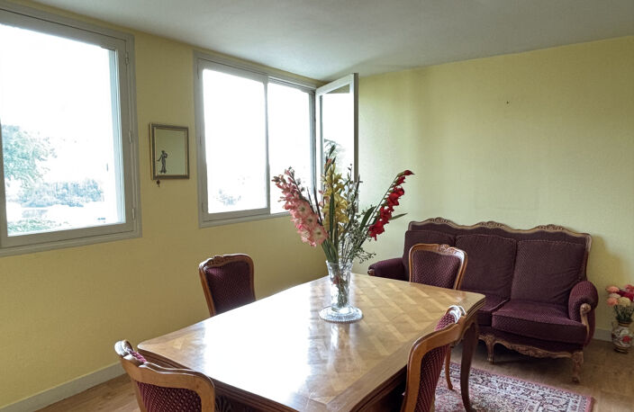 APPARTEMENT T4 - PROCHE RICM — photo 3