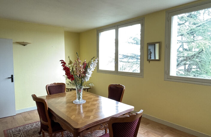 APPARTEMENT T4 - PROCHE RICM — photo 5