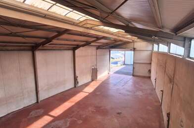 Commerce 2 pièces 76500 €