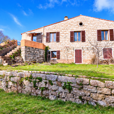 Maison 8 pièces 526900 €