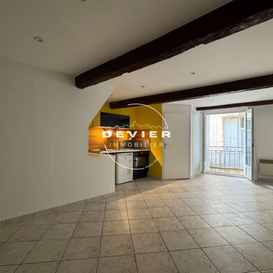 Appartement 2 pièces 725 €