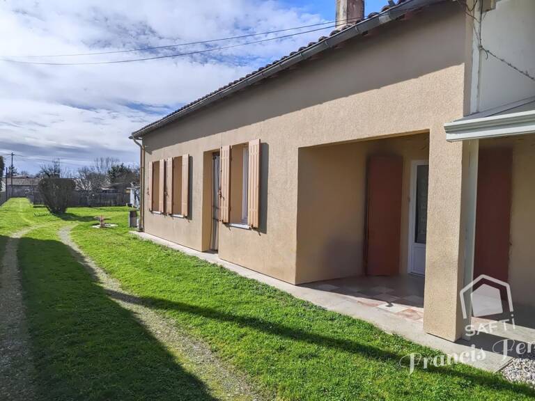 Une maison où le calme devient un art de vivre au coeur des vignes. — photo 1