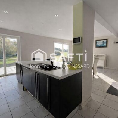 Maison 9 pièces 489691 €