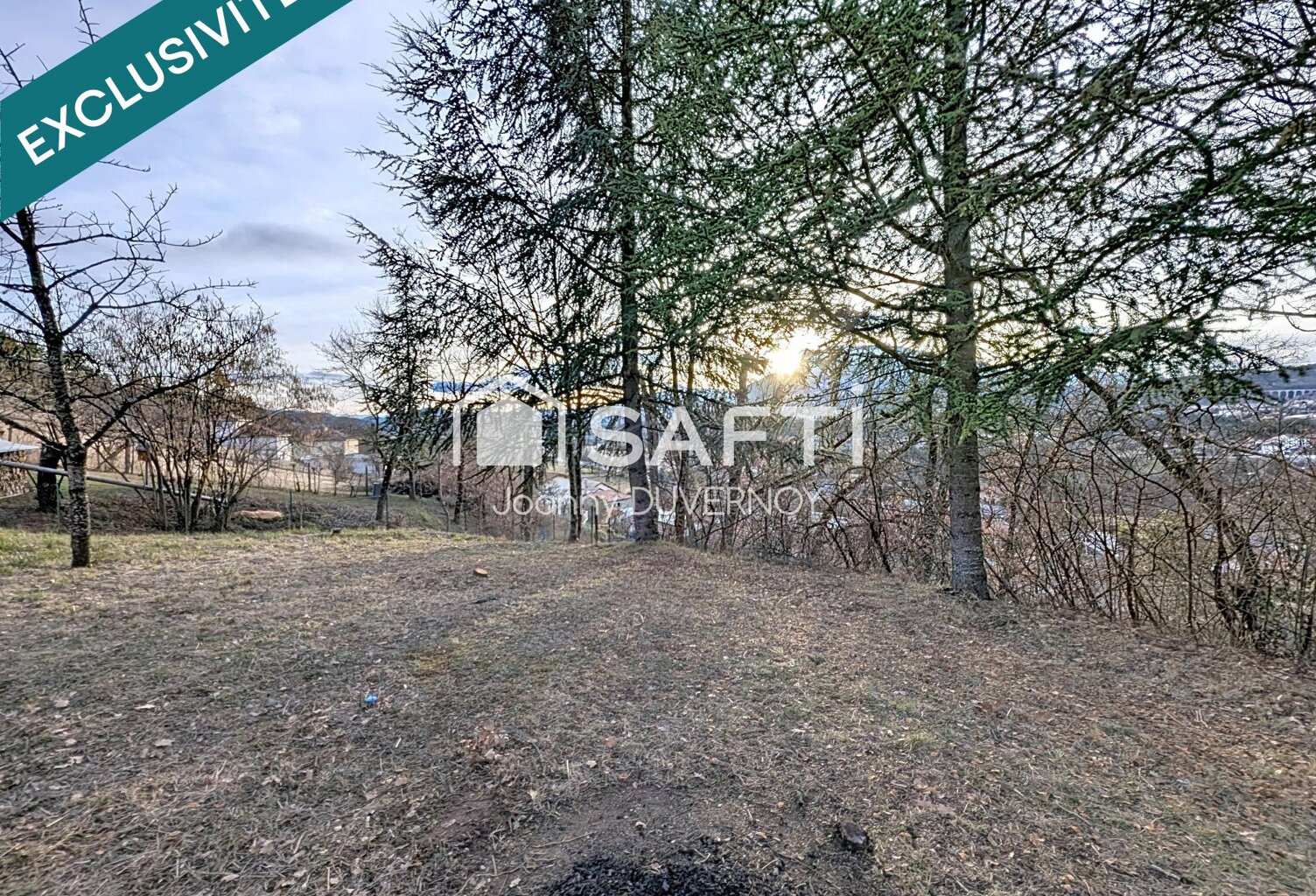 Grand terrain sur secteur privilégié — photo 1