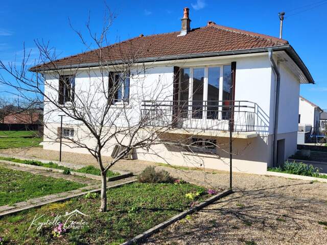 Maison idéalement située, en impasse, proche du centre de Dole et de la fôret de Chaux — photo du bien