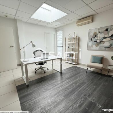 Bureau 1 pièces 666 €