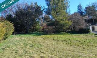 Terrain  755 m² à vendre à Montagnac-Montpezat (04500)