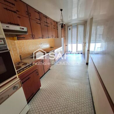 Appartement 4 pièces 94000 €