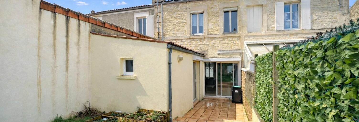 Maison 4 Pièces 95 m² à vendre à Saintes (17100)