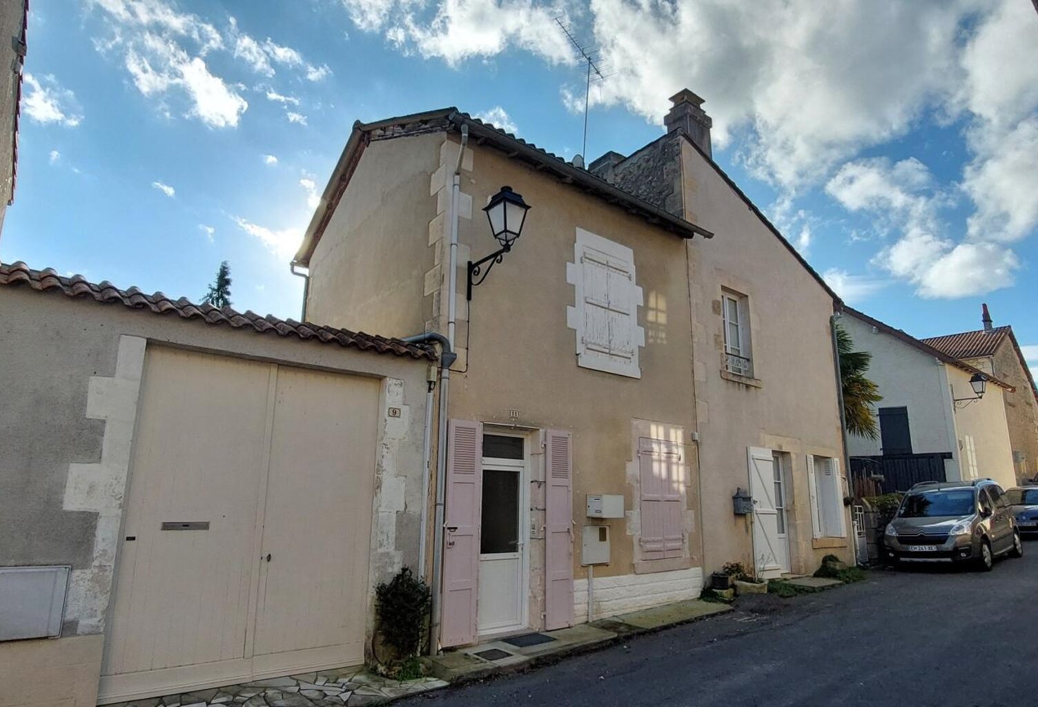 maison de village en centre ville — photo 1