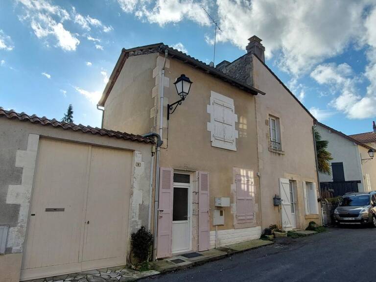 maison de village en centre ville — photo 1