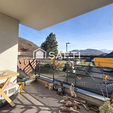 Appartement 4 pièces 220000 €