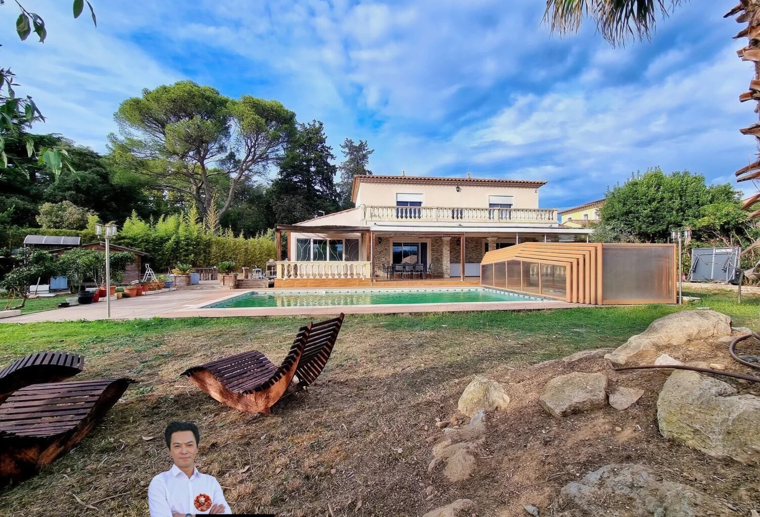 À VENDRE : MAISON FAMILIALE DE 8 PIÈCES (181 M2) À CAISSARGUES — photo 1