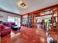 À VENDRE : MAISON FAMILIALE DE 8 PIÈCES (181 M2) À CAISSARGUES — photo 2