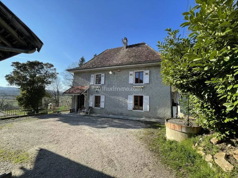 Maison piscine et grandes dépendances — photo 1