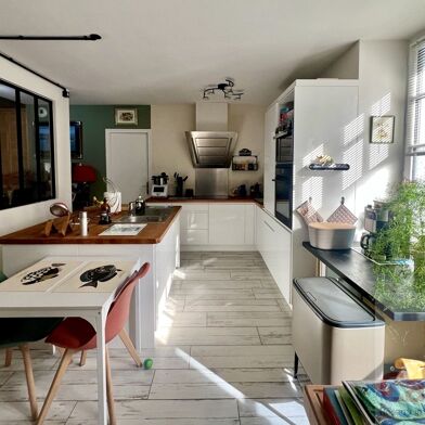 Appartement 4 pièces 279000 €