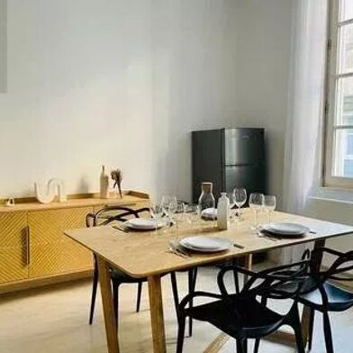 Appartement 2 pièces 800 €