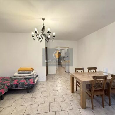 Immeuble  195000 €