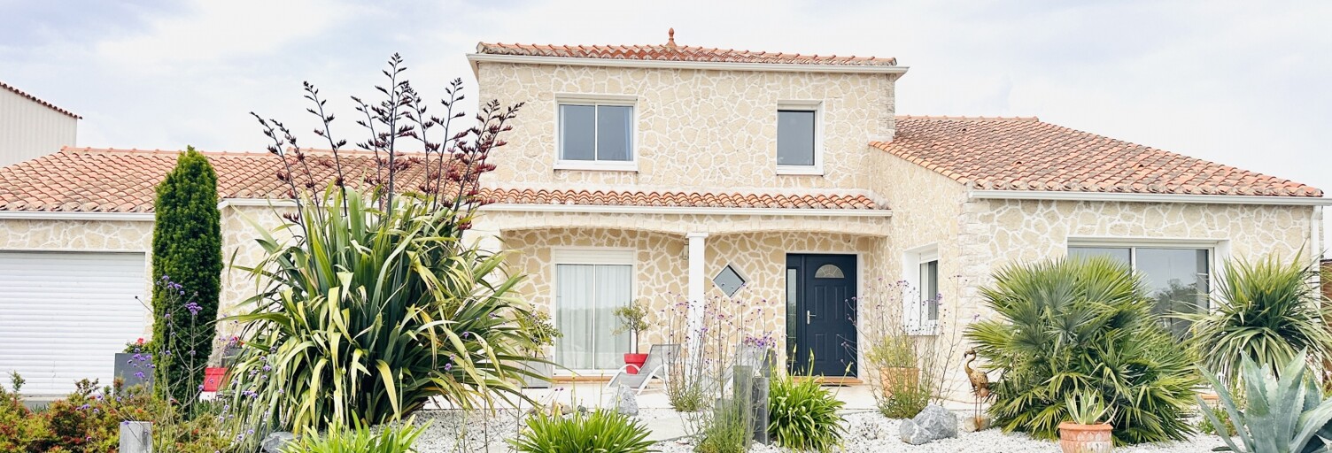 Maison 5 Pièces 153 m² à vendre à Brem-sur-Mer (85470)