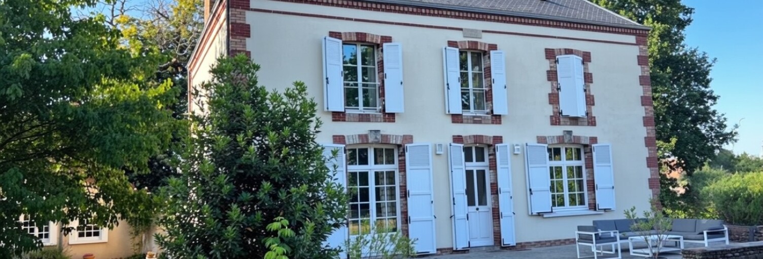 Maison 10 Pièces 277 m² à vendre à Guécélard (72230)