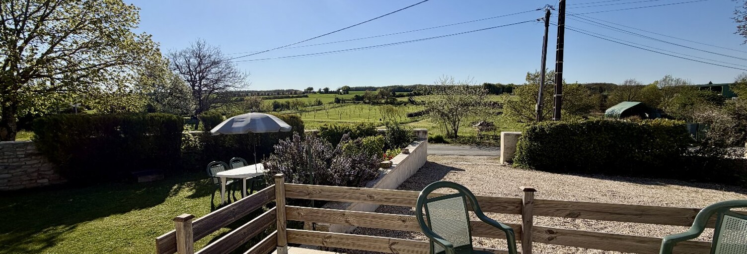 Maison 8 Pièces 185 m² à vendre à Saint-Mandé-sur-Brédoire (17470)